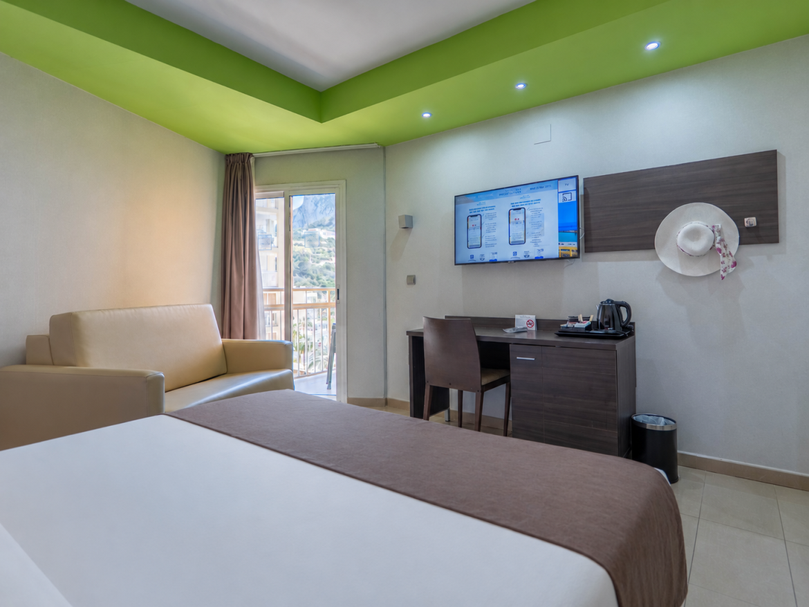 Habitación Doble Confort con Sofá Cama